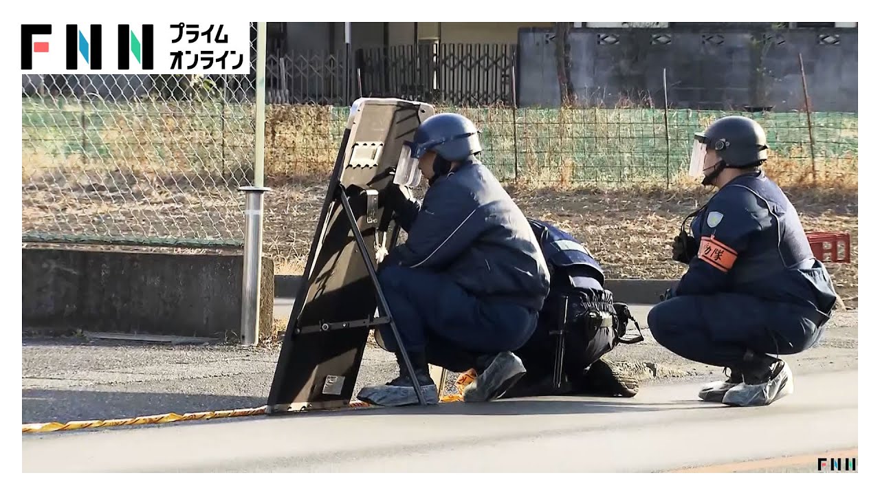 「金を出せ」男が拳銃のようなものを突きつけ200万円強盗“不審な箱”放置…群馬・桐生市の信金　片言の日本語話す男は逃走中（2026年02月02日） img